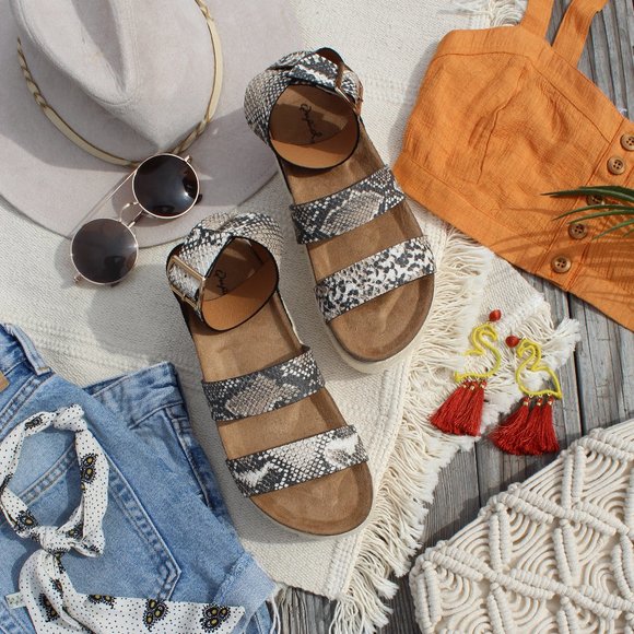 🚨//Cabo Sunset// Snake print Espadrille - Picture 7 of 8